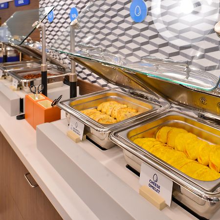 Holiday Inn Express & Suites Toledo West By Ihg Экстерьер фото