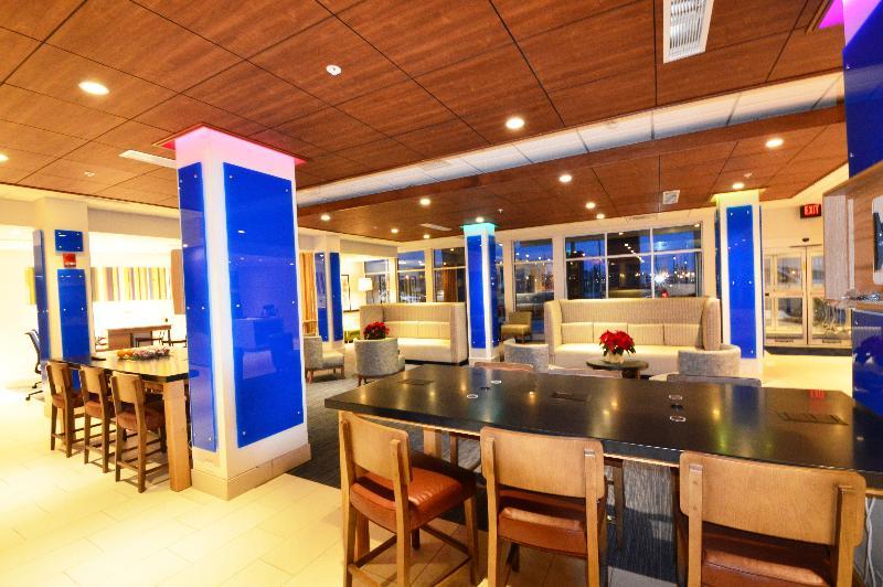 Holiday Inn Express & Suites Toledo West By Ihg Экстерьер фото